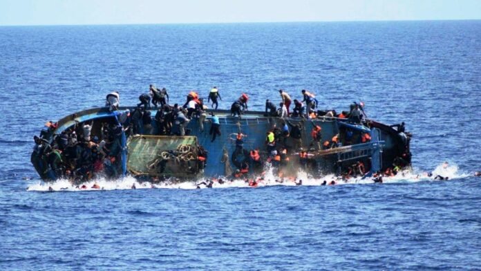 Joal au moins 12 morts dans le naufrage d’une pirogue transportant plus de 200 migrants Joal : au moins 12 morts dans le naufrage d’une pirogue transportant plus de 200 migrants